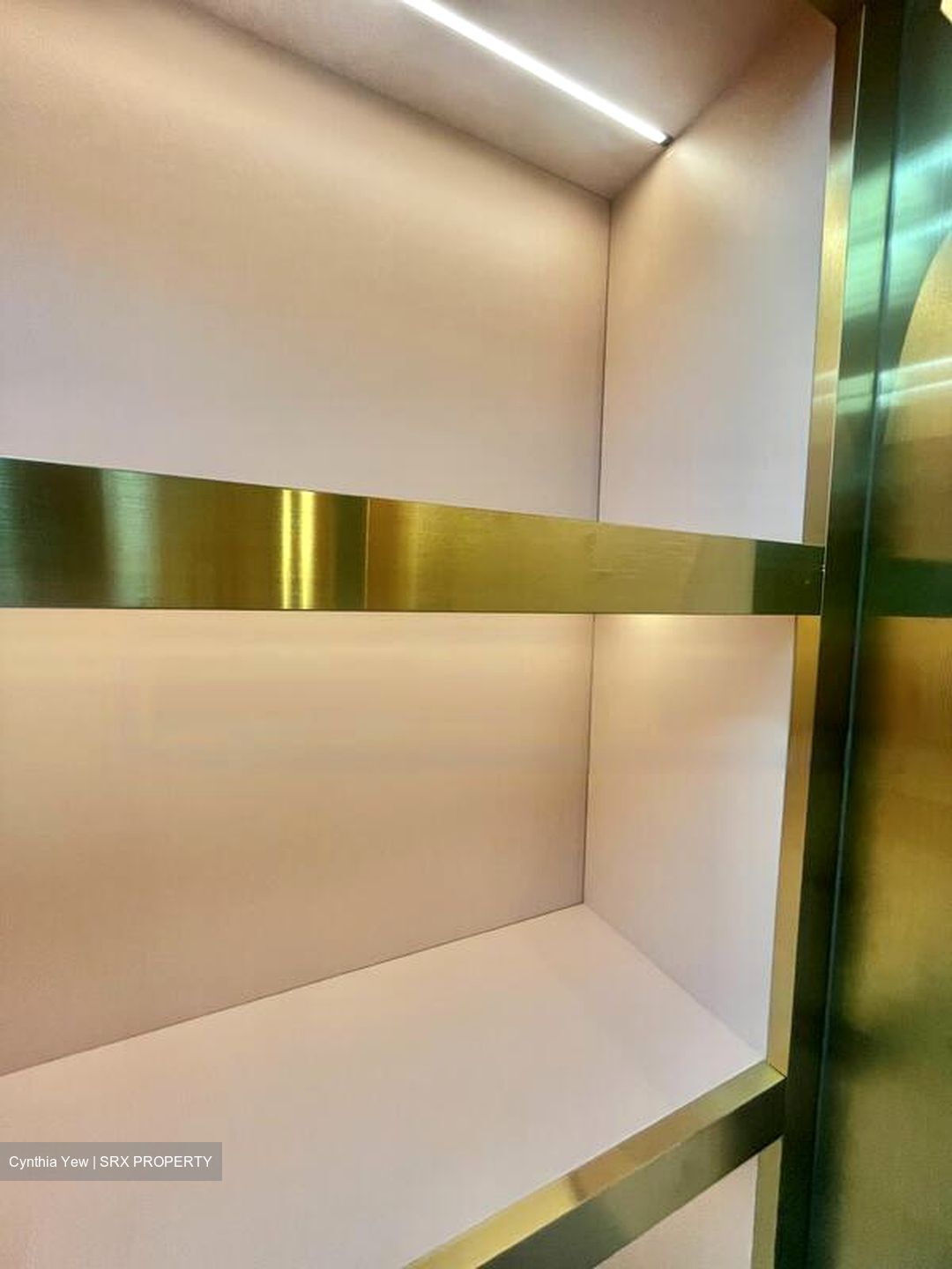 Ubi Road 1 (D14), Factory #459385361